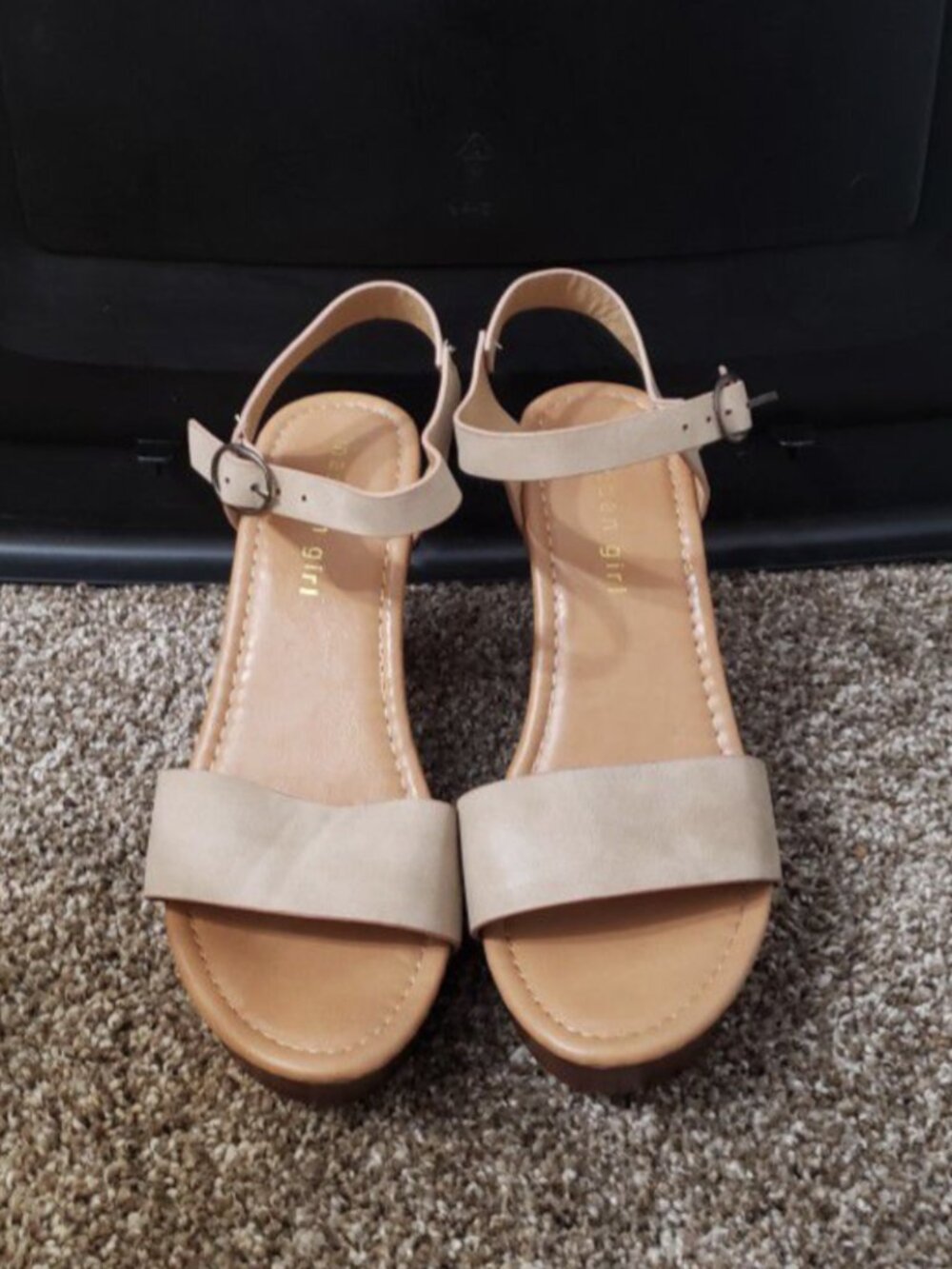 Madden Girl Women's Lift Cremé/Beige Size 6